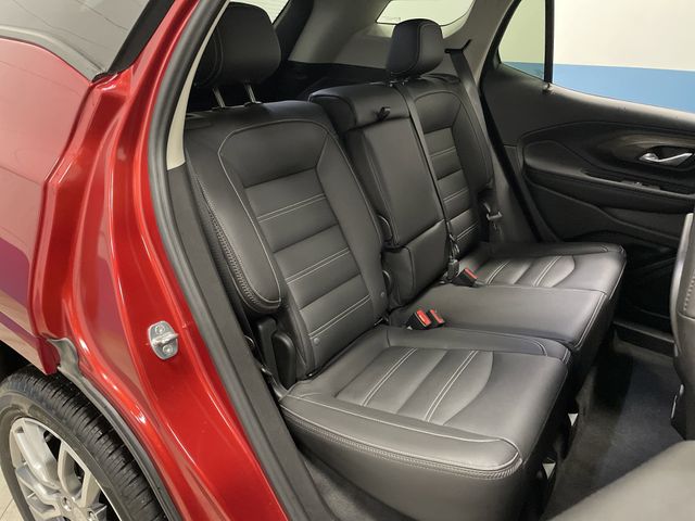 2023 GMC Terrain Denali Image 13 of 44