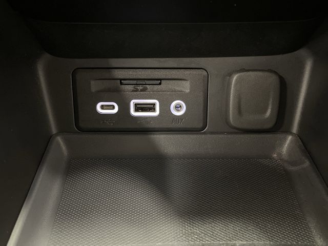 2023 GMC Terrain Denali Image 33 of 44