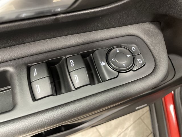 2023 GMC Terrain Denali Image 35 of 44