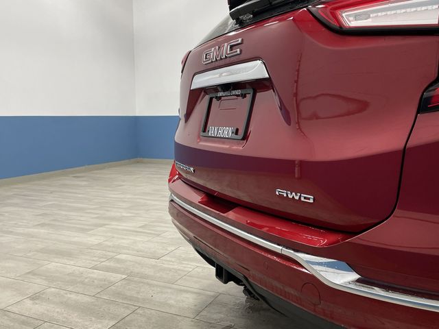 2023 GMC Terrain Denali Image 5 of 44