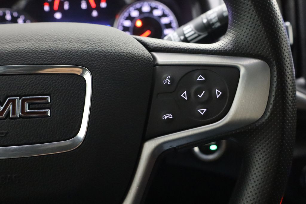 Vehicle image 22 of 41