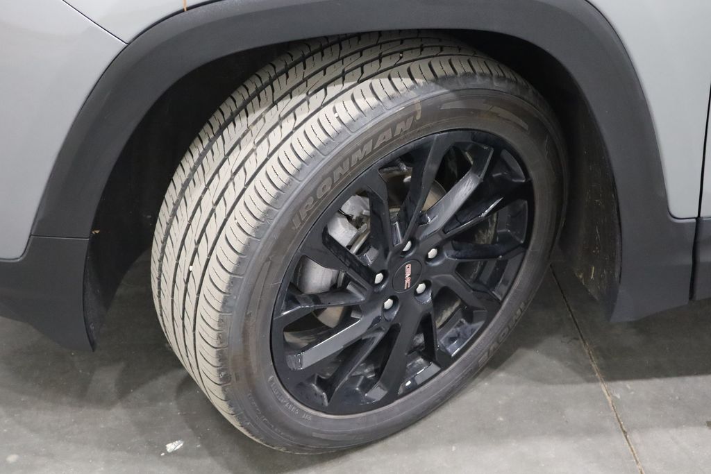 Vehicle image 36 of 41