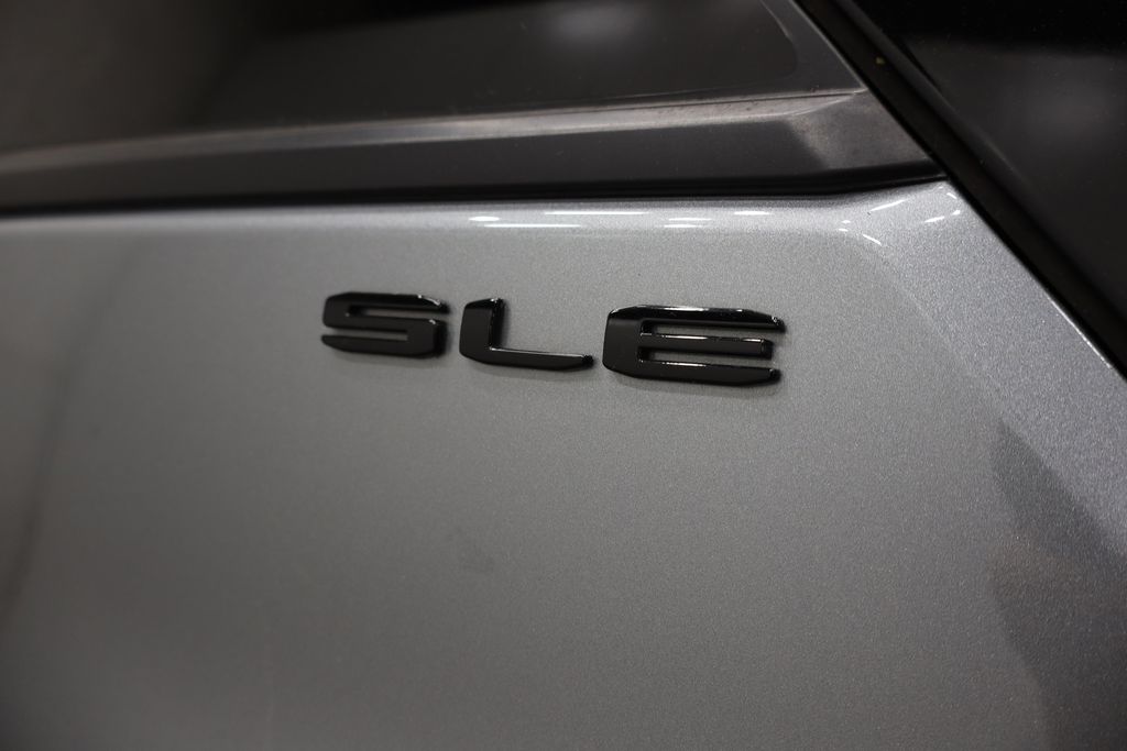 Vehicle image 39 of 41
