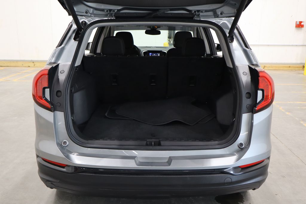 Vehicle image 10 of 41