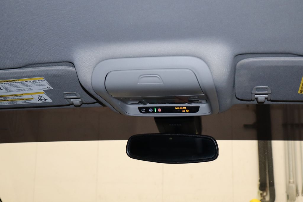 Vehicle image 24 of 41