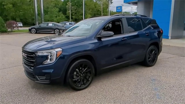 Vehicle image 1 of 34
