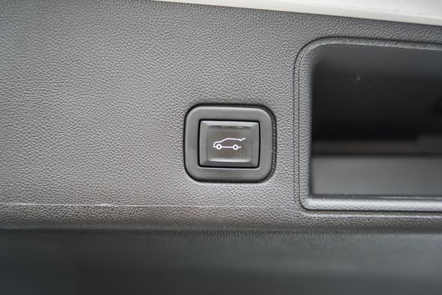 2023 GMC Terrain SLE Image 38 of 44