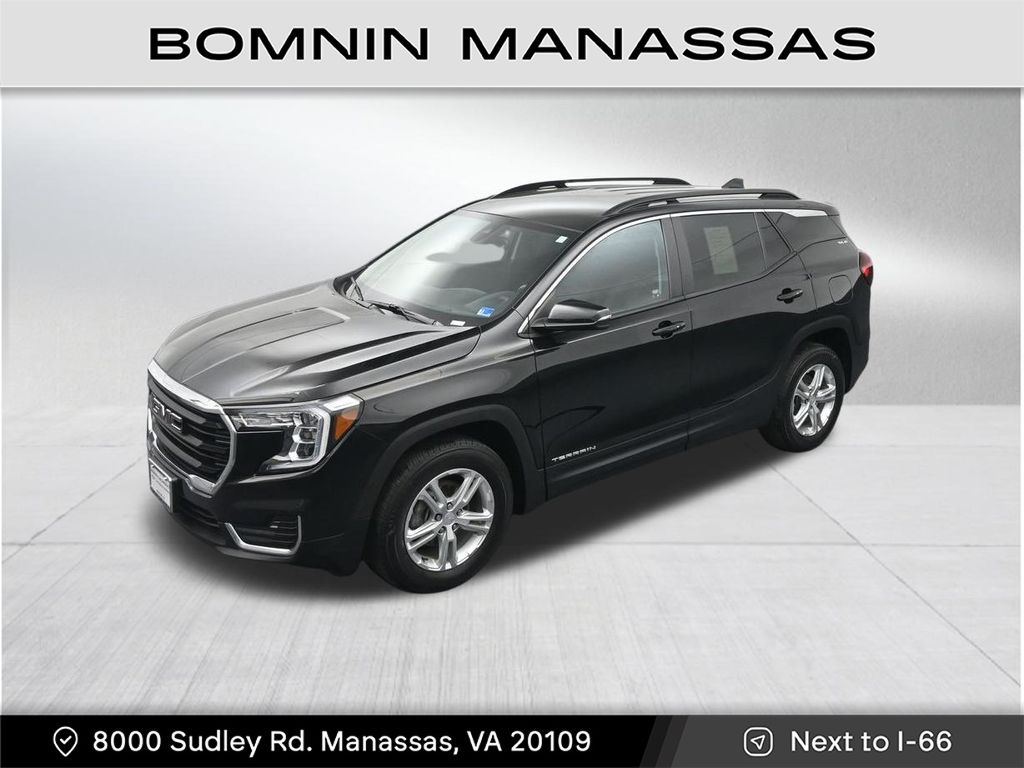 2023 GMC Terrain SLE Image 2 of 41