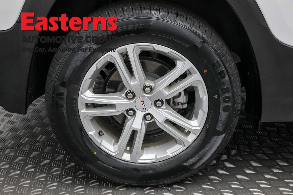 2023 GMC Terrain SLE Image 40 of 63