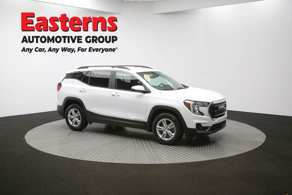 2023 GMC Terrain SLE Image 14 of 63