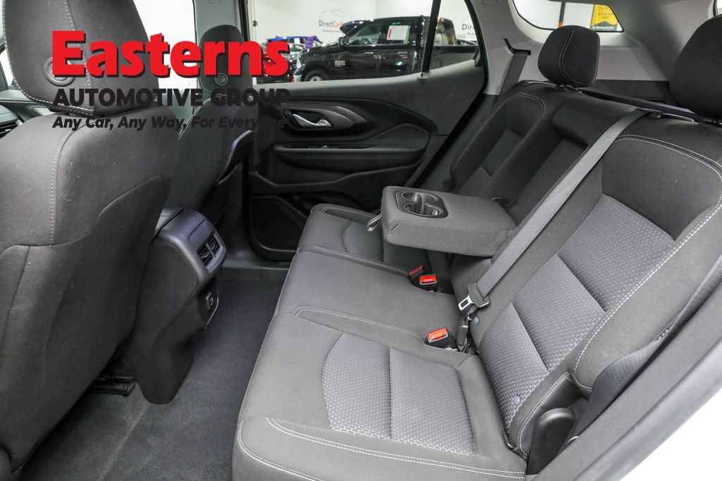 2023 GMC Terrain SLE Image 46 of 63