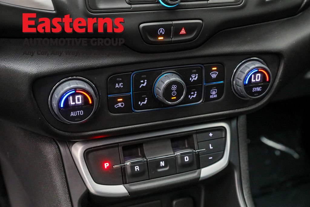 2023 GMC Terrain SLE Image 53 of 63