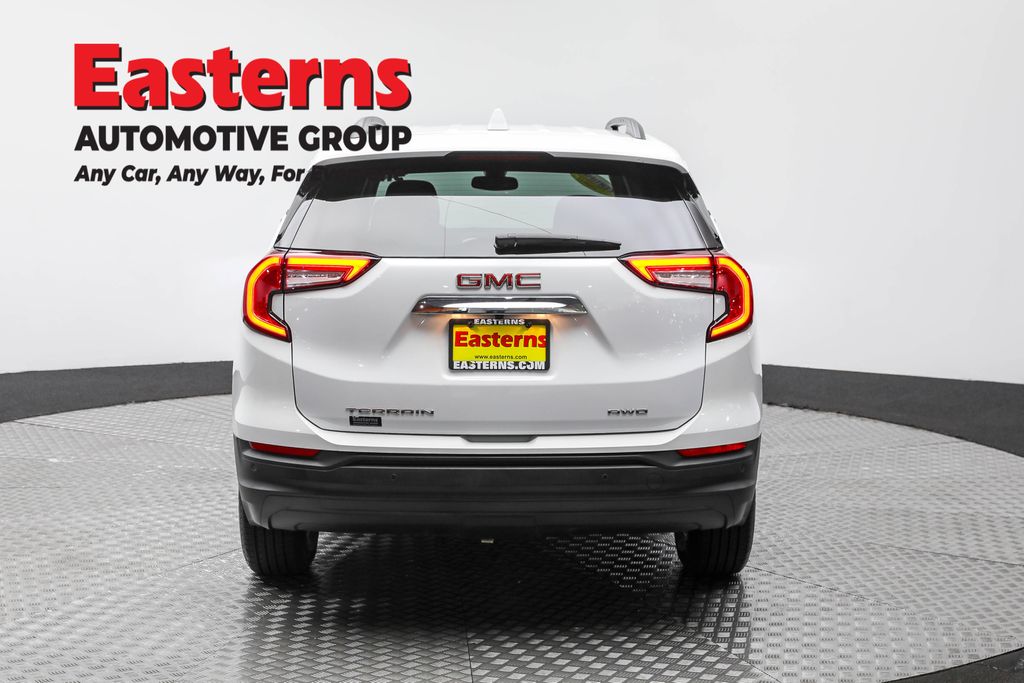 2023 GMC Terrain SLE Image 26 of 63