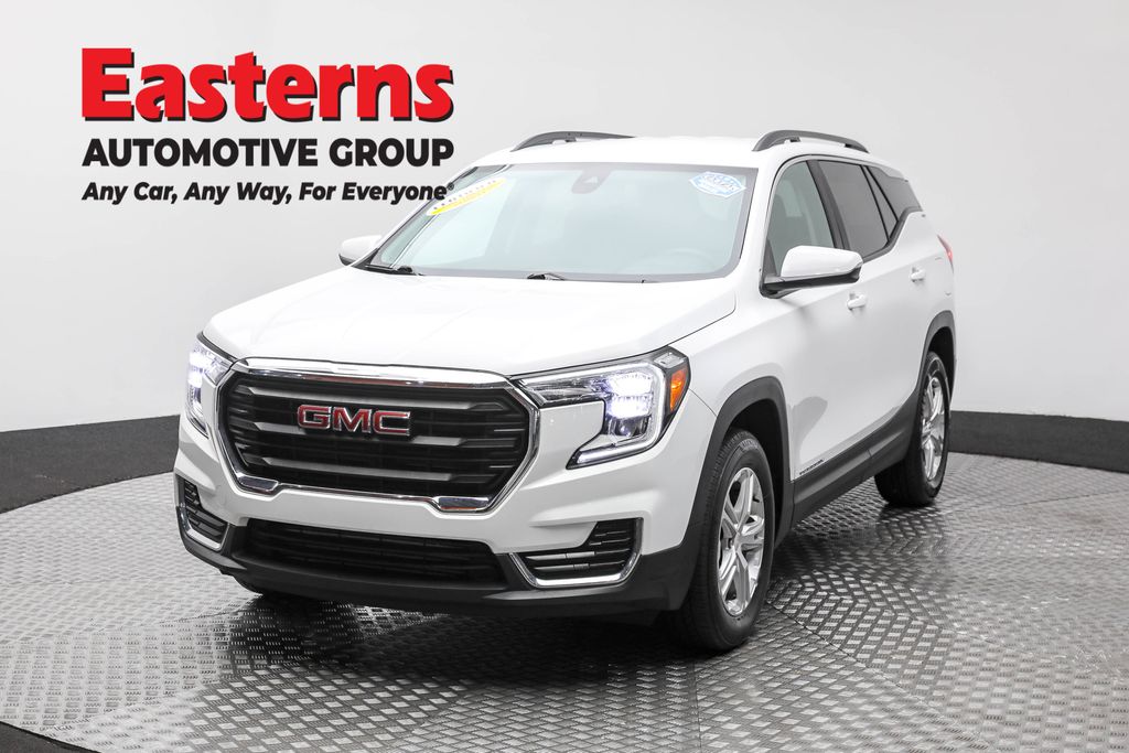 2023 GMC Terrain SLE Image 4 of 63