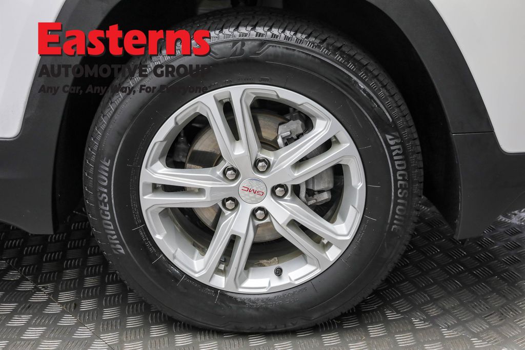 2023 GMC Terrain SLE Image 38 of 63