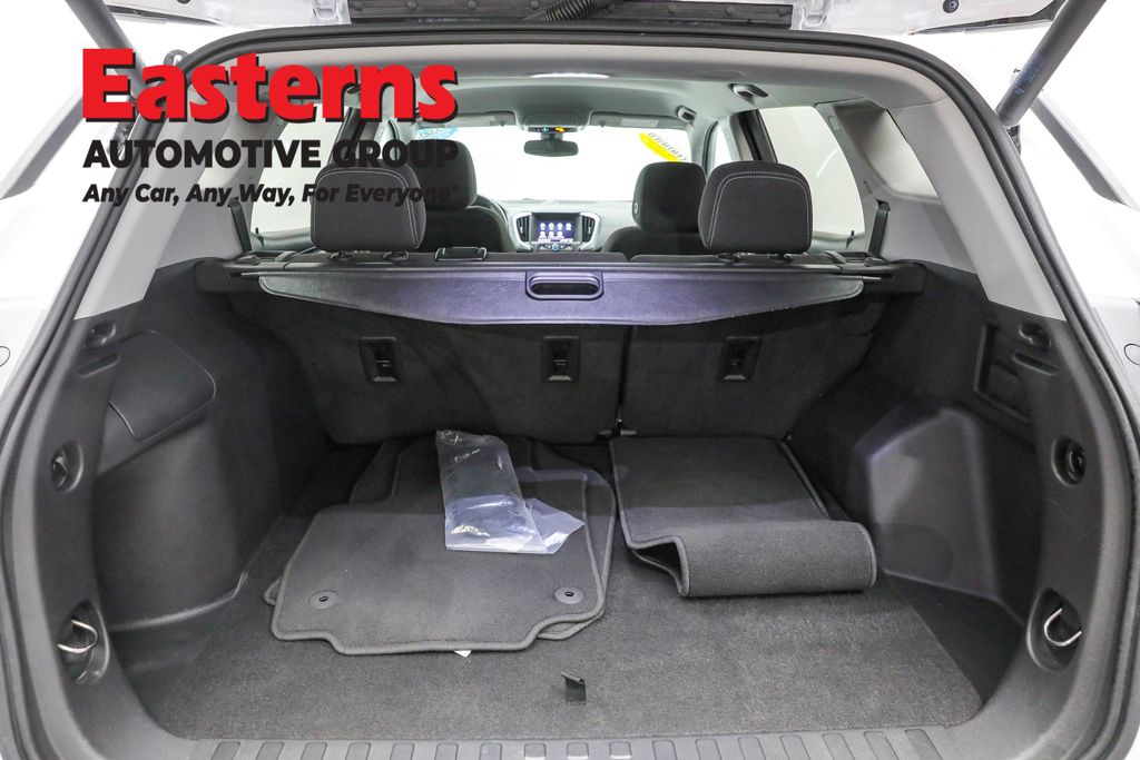 2023 GMC Terrain SLE Image 43 of 63