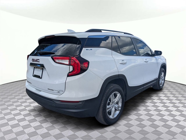 2023 GMC Terrain SLE Image 5 of 32