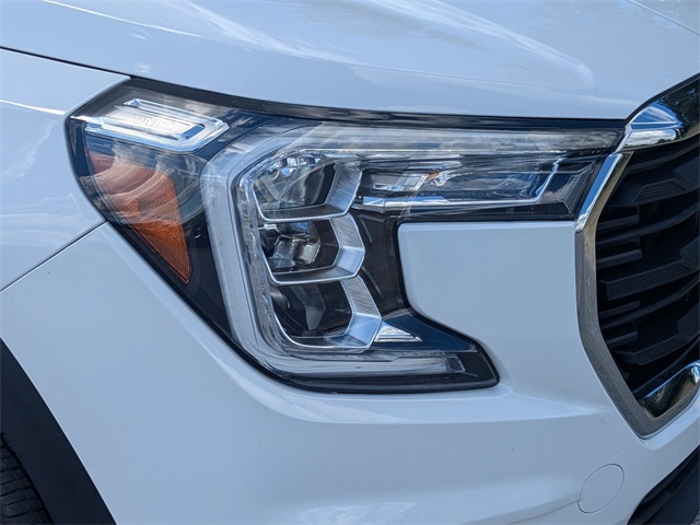 2023 GMC Terrain SLE Image 20 of 32