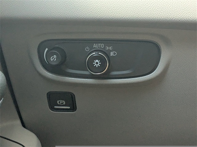 2023 GMC Terrain SLE Image 31 of 32