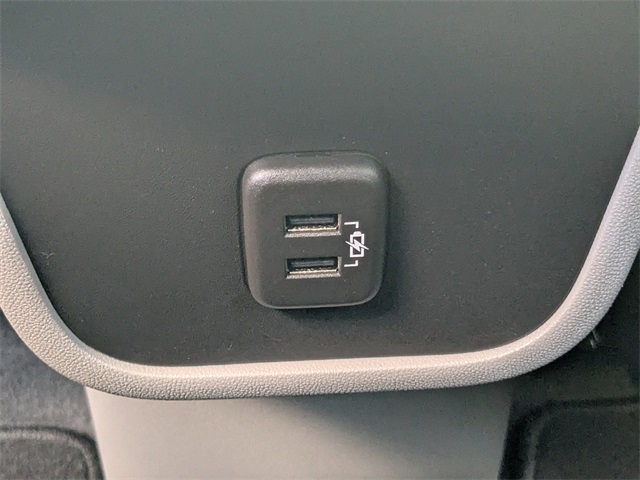 2023 GMC Terrain SLE Image 25 of 32