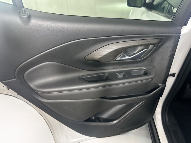 Vehicle image 20 of 30