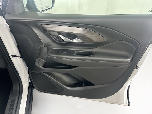 Vehicle image 22 of 30