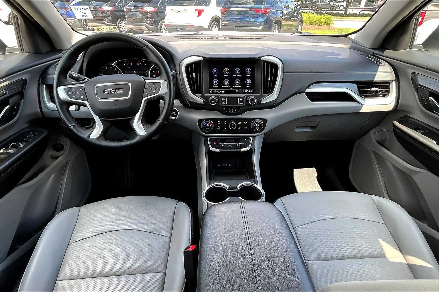 Vehicle image 16 of 34