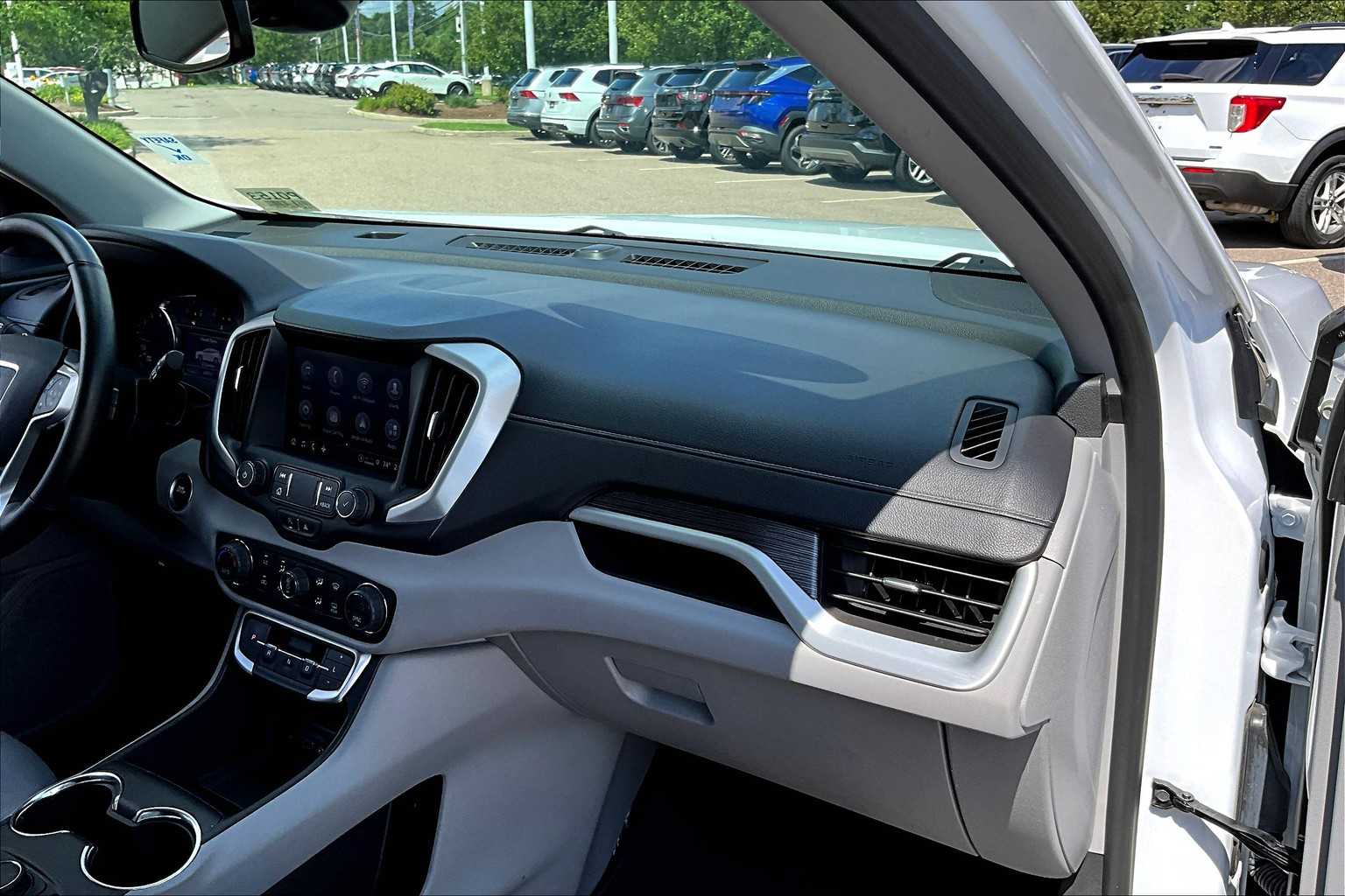 Vehicle image 15 of 34