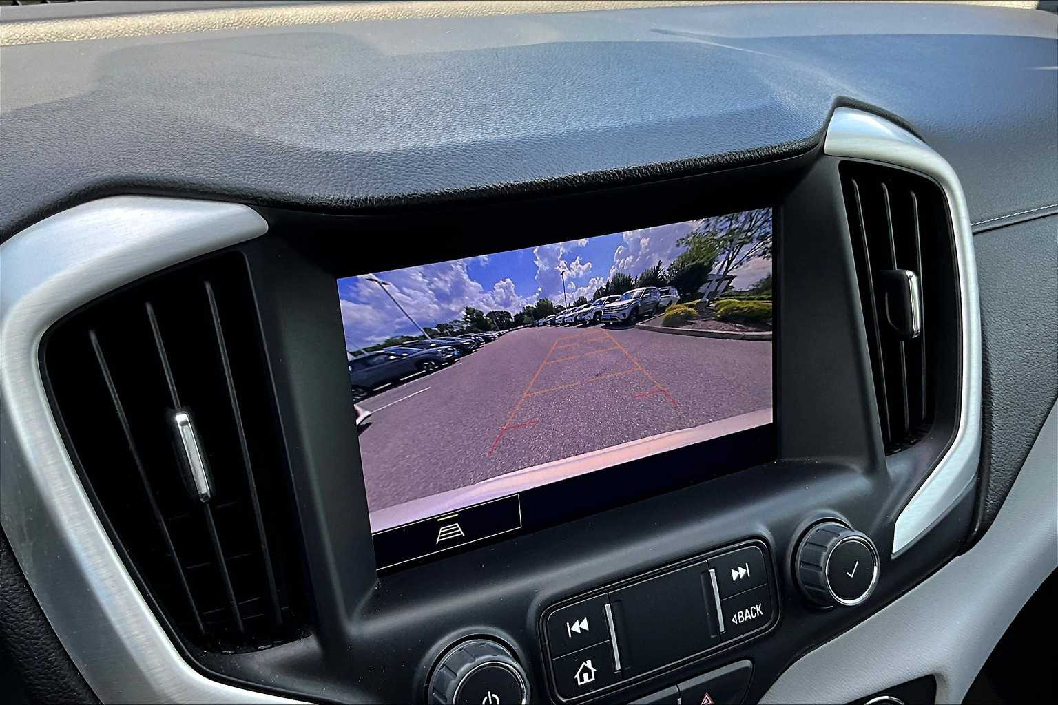 Vehicle image 23 of 34