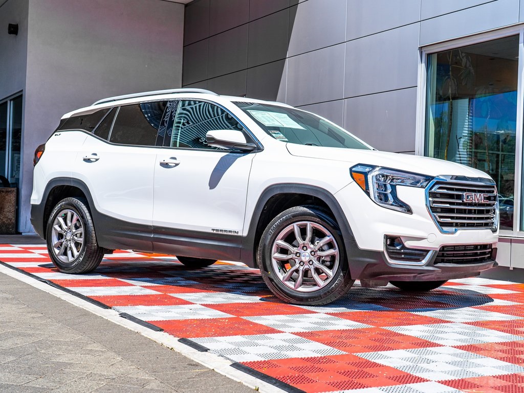 Vehicle image 3 of 10