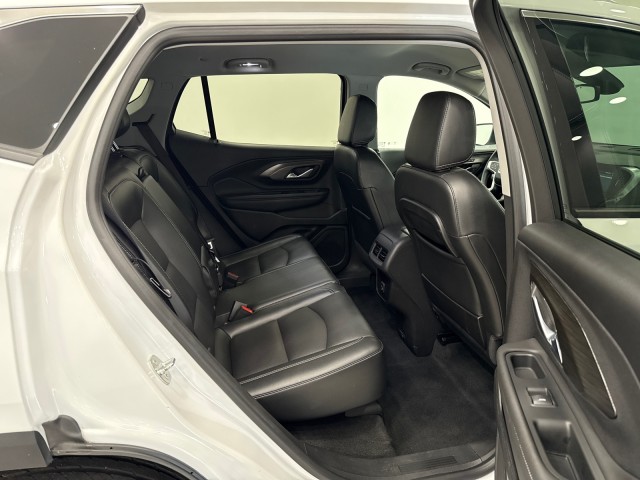 Vehicle image 18 of 50