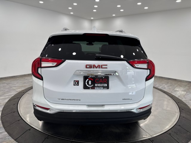 Vehicle image 5 of 50