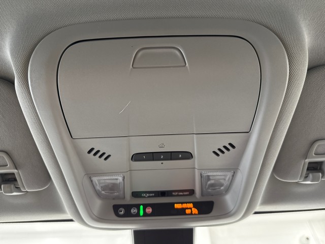 Vehicle image 45 of 50