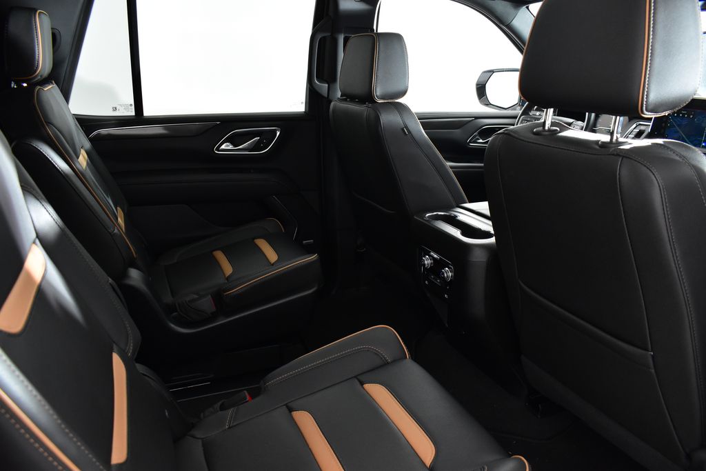 Vehicle image 12 of 40