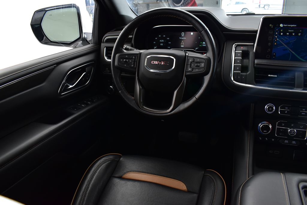 Vehicle image 15 of 40