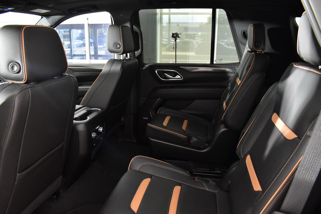 Vehicle image 14 of 40