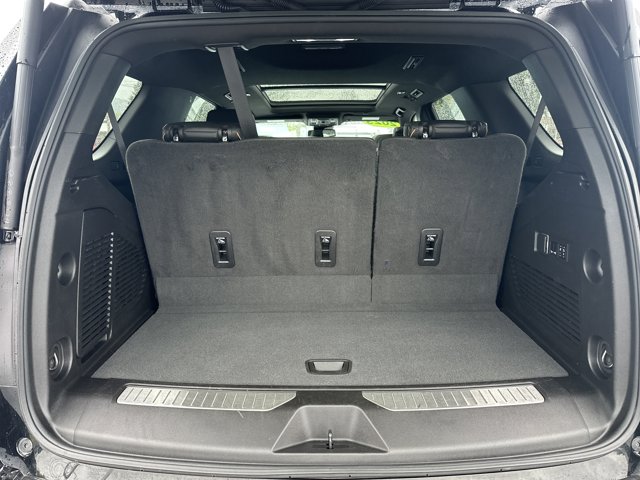 Vehicle image 8 of 25