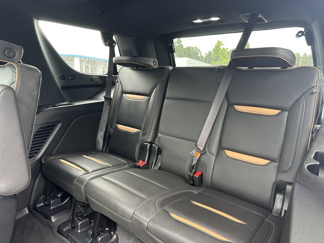 Vehicle image 10 of 25
