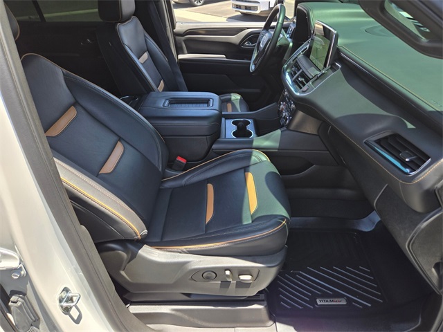 Vehicle image 14 of 33