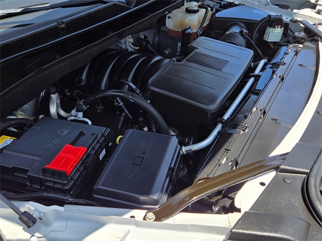 Vehicle image 8 of 33