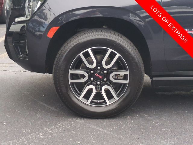 Vehicle image 10 of 44
