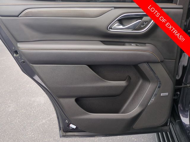 Vehicle image 23 of 44