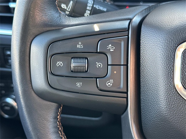 Vehicle image 23 of 28