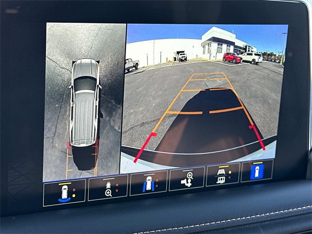 Vehicle image 19 of 28
