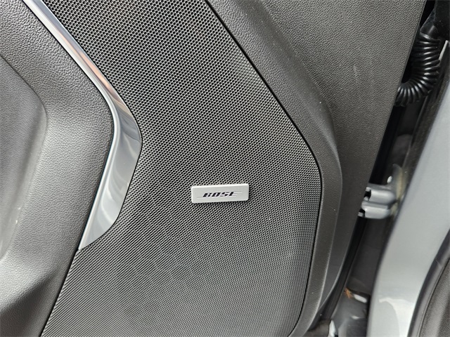 Vehicle image 15 of 35