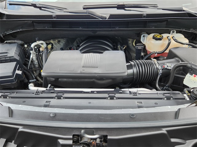 Vehicle image 25 of 35