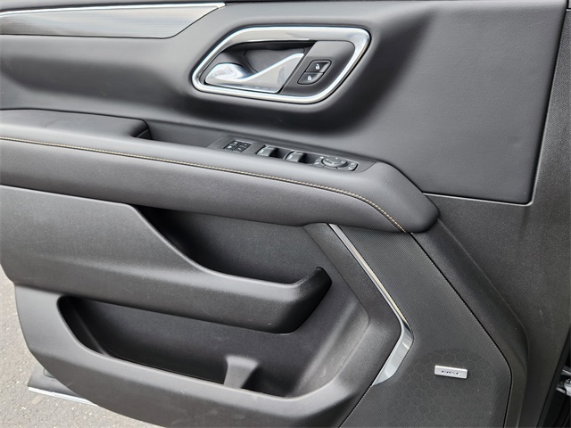 Vehicle image 14 of 35