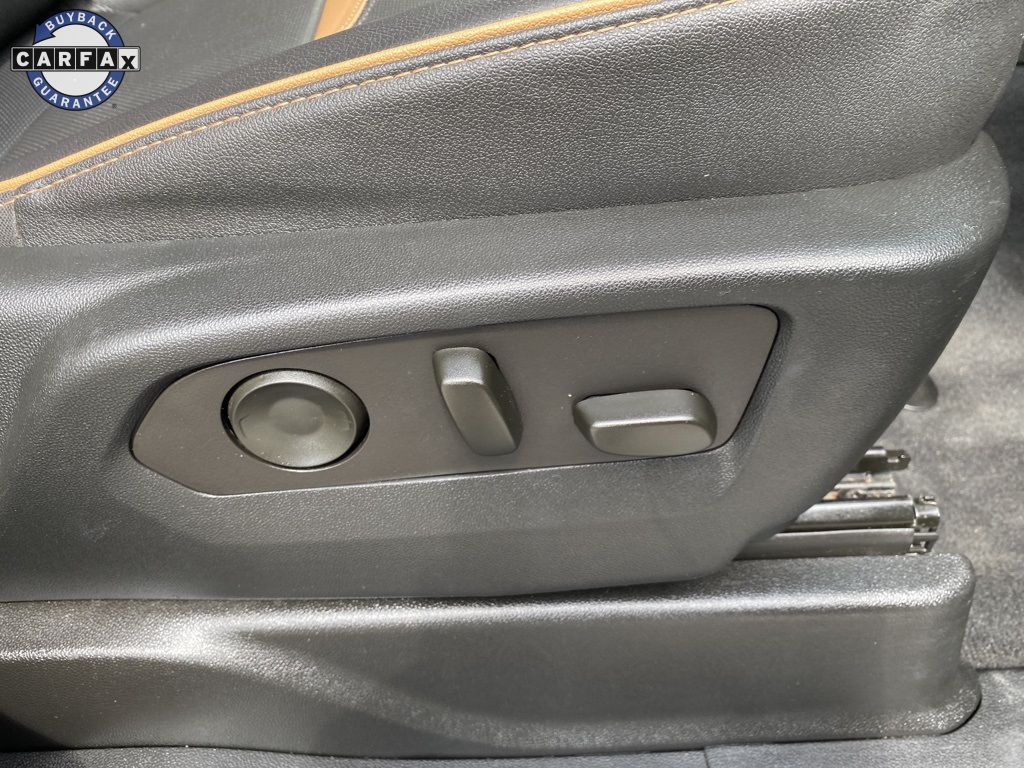 Vehicle image 41 of 46