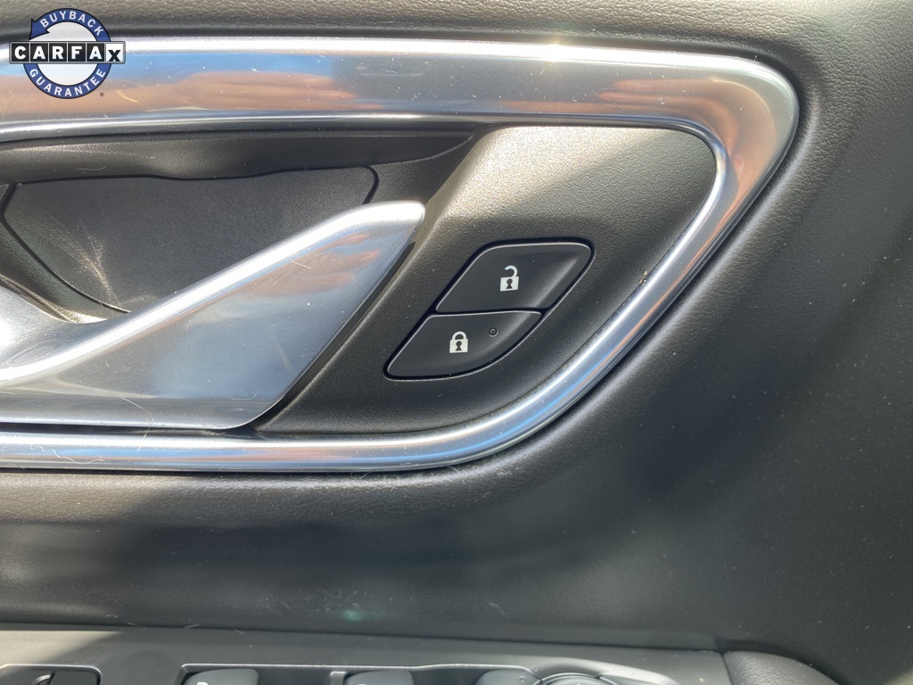 Vehicle image 27 of 46