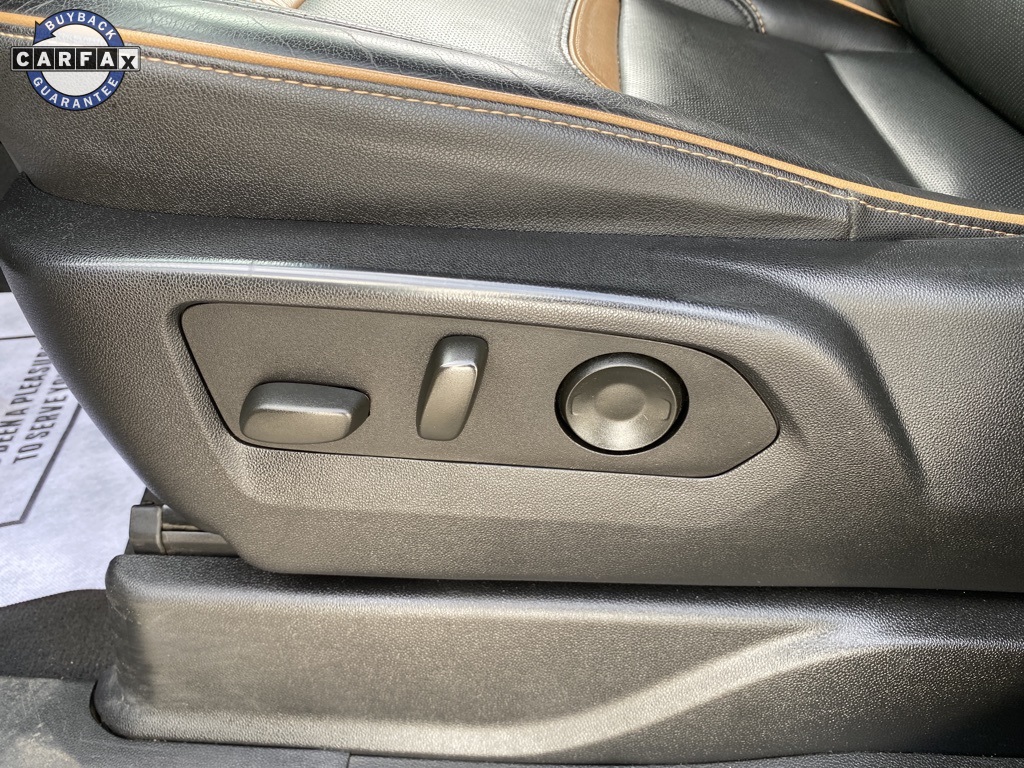 Vehicle image 42 of 46